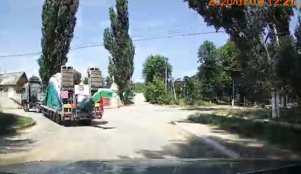 Ar fi bine să fie așa. Și pentru proprietarul bazei de odihnă, dar și pentru președintele țării. De altfel, iar jurnaliștii vor fi de vină :)