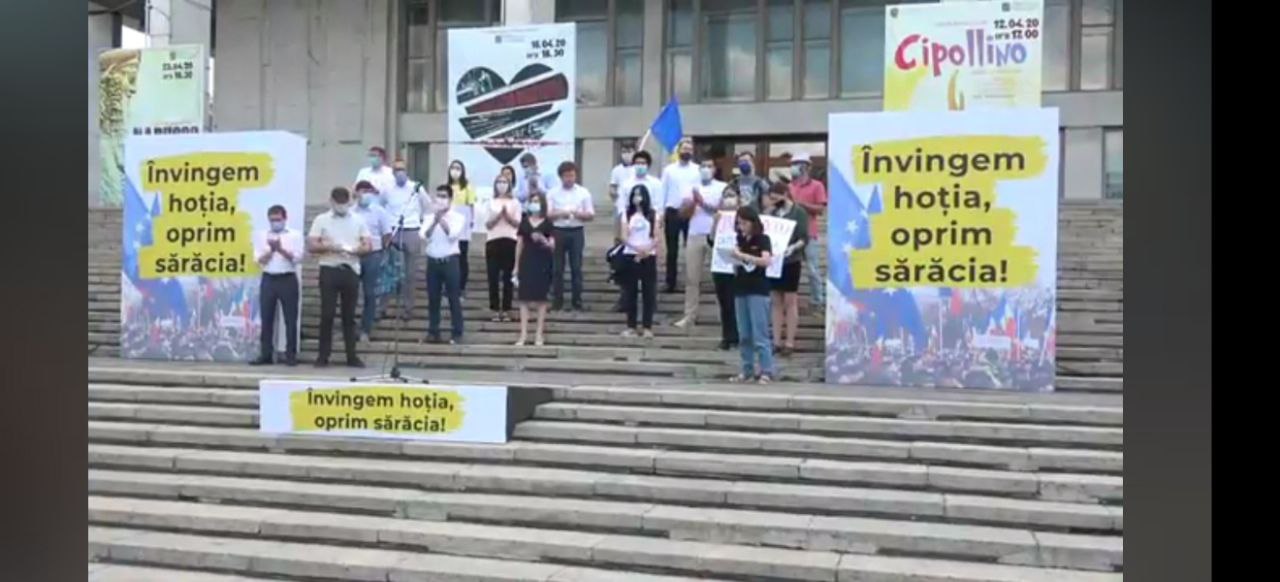 Platforma DA a invitat oamenii și agricultorii să protesteze la Gara de Sud