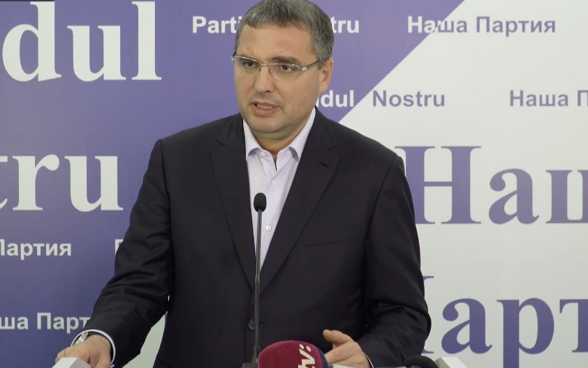 Renato Usatîi: Întâlnirea a avut pe la ora 10.00, la dl Machedon, la Digital Park. Am discutat cca 1,5 ore. Acum ce e important ca cetățenii să vadă cum are loc dizolvarea acestui Parlament corupt. Așteptăm să-l prezinte. Dna Sandu spune că vrea schimbare, dar oamenii vor rezultat. Nu e suficient doar să dorească, vrem să vedem cum (...)