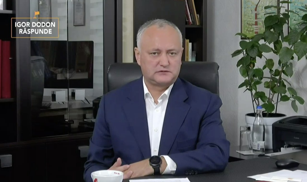 Promisiuni pentru mobilizarea moldovenilor din Rusia. Voi încerca să conving partenerii din Rusia să-i amnistieze pe moldovenii care au depășit termenul de ședere. În primul rând trebuie să fie pentru cei care au votat. Pentru cetățenii activi, care își fac griji referitor la ce se întâmplă în țară. Vom ajuta cu plăcere
