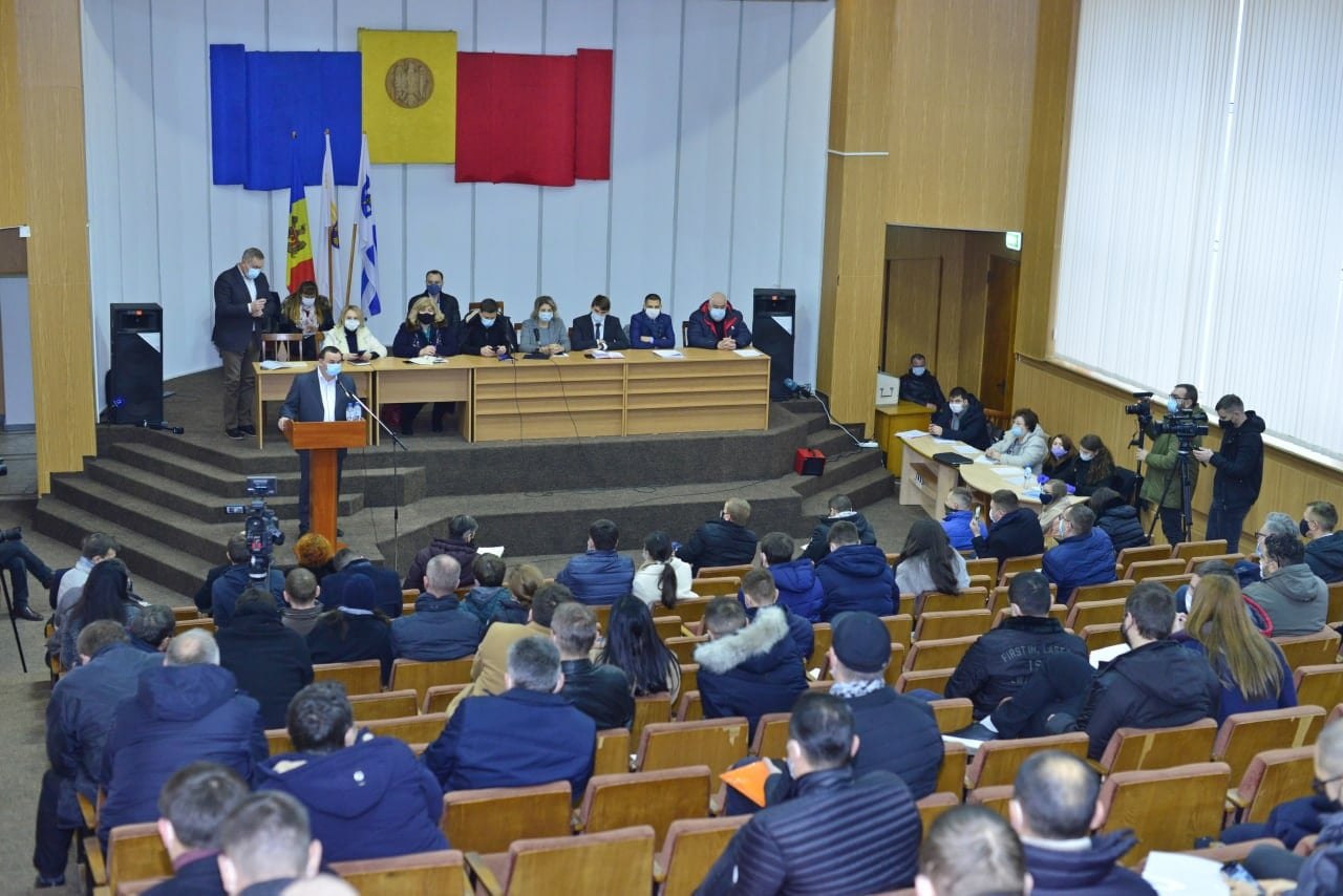 Unde mergeau banii ăștia până acum? Ghiciți voi :)