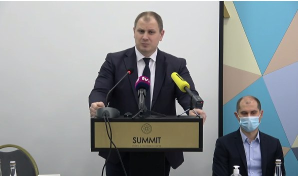 La eveniment este prezent și consilierul în domeniul energetic al președintei Sandu, Sergiu Tofilat