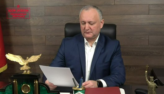 Într-un final, Dodon a spus că un scenariu bun pentru țară ar fi ca un Guvern să fie învestit, care să încheie acord cu FMI, să găsească bani și să stabilizeze lucrurile în țară