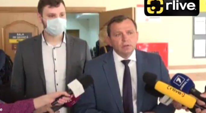 Dosarul de la Curtea de Apel: Cererea de recuzare a fost depusă de Andrei Năstase, pe numele judecătoarei Viorica Negru, despre care spune că nu e onestă: __Ea este cea care a respins contestația Platformei DA cu referire la secțiile de vot din Transnistria. Ea s-a antepronunțat deja.__