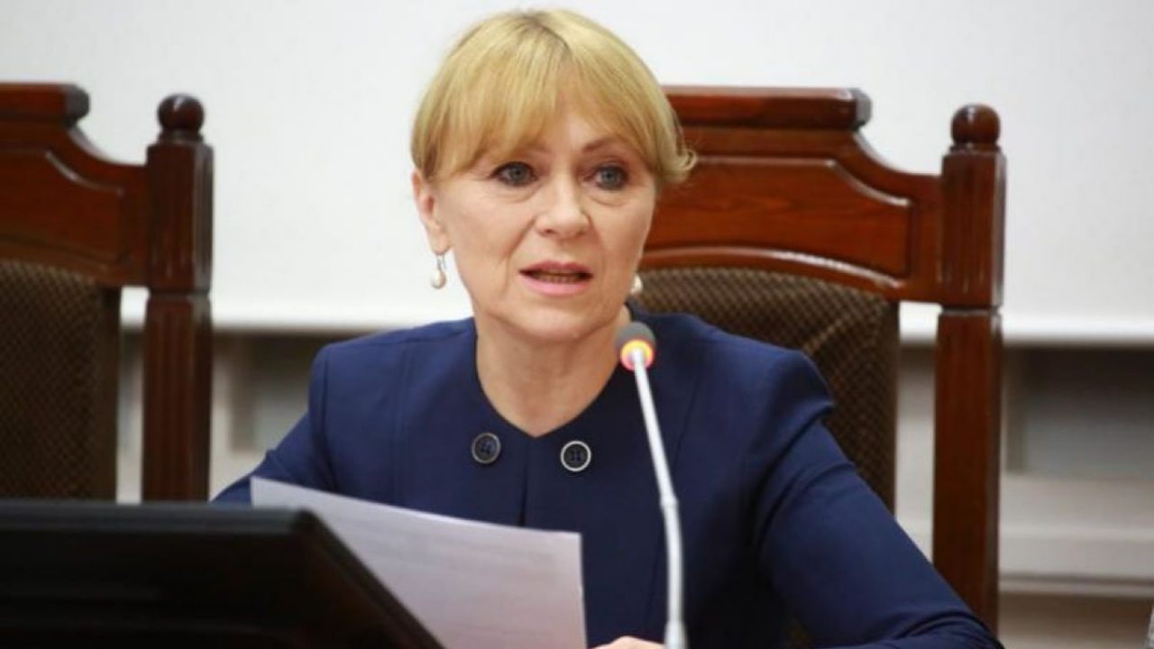 IMPORTANT. Vaccinarea antiCOVID19 a copiilor de peste 12 ani nu ESTE obligatorie. Ea se va face la dorință și doar dacă părinții vor semna un acord, anunță Ministerul Sănătății