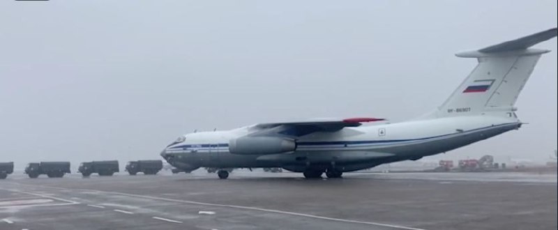 Kazahstan: Presa anunță că 9 avioane rusești IL-76 au aterizat la Almaty, pline cu tehnică militară. Autoritățile armene anunță că au trimis și ele 100 de militari în Kazahstan pentru a restabili ordinea