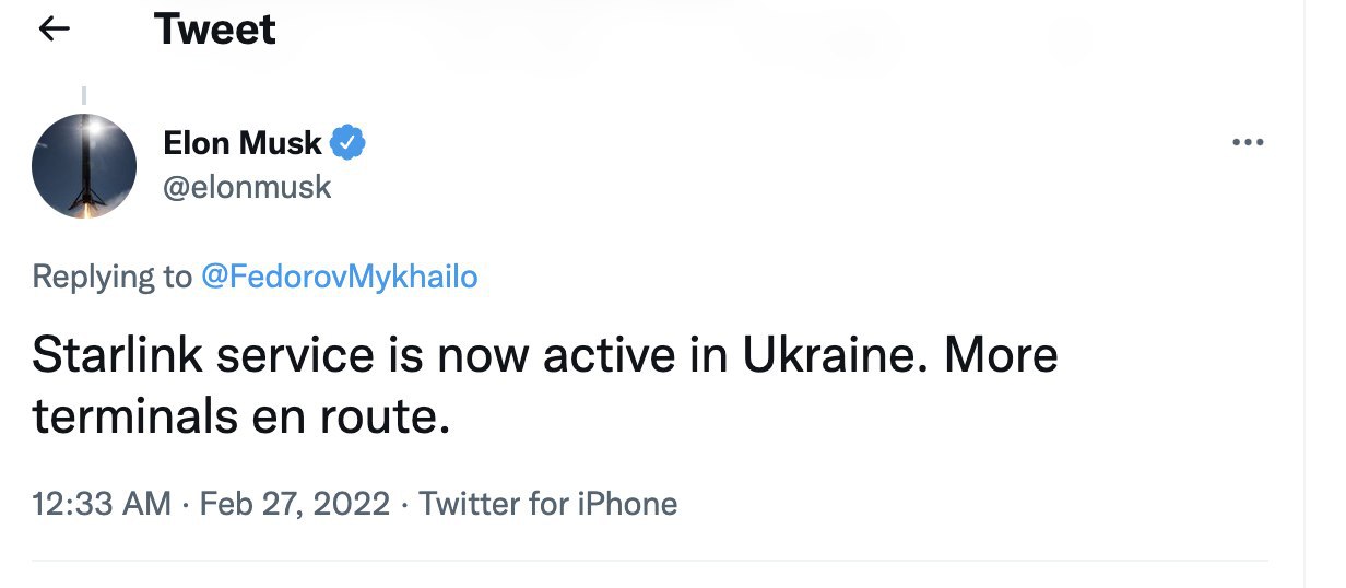 Miliardarul american Elon Musk anunță pe twitter că a adus Starlink deasupra Ucrainei. Tehnologia permite oferirea serviciilor Internet în orice colț al planetei. Mai multe terminale sunt pe drum! 😮