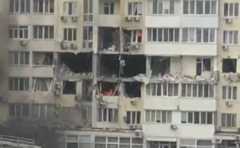 Rușii, bombardamente și în ajunul Paștelui. Armata rusă a lansat rachete asupra orașului Odesa. Una dintre ele a lovit un bloc de locuit, iar alta un obiect de infrastructură