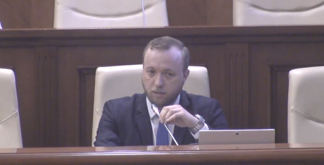 Confirmat: Musteață este propus pentru numirea în funcția de șef SIS pentru un termen de 5 ani. Votul majorității PAS urmează în scurt timp