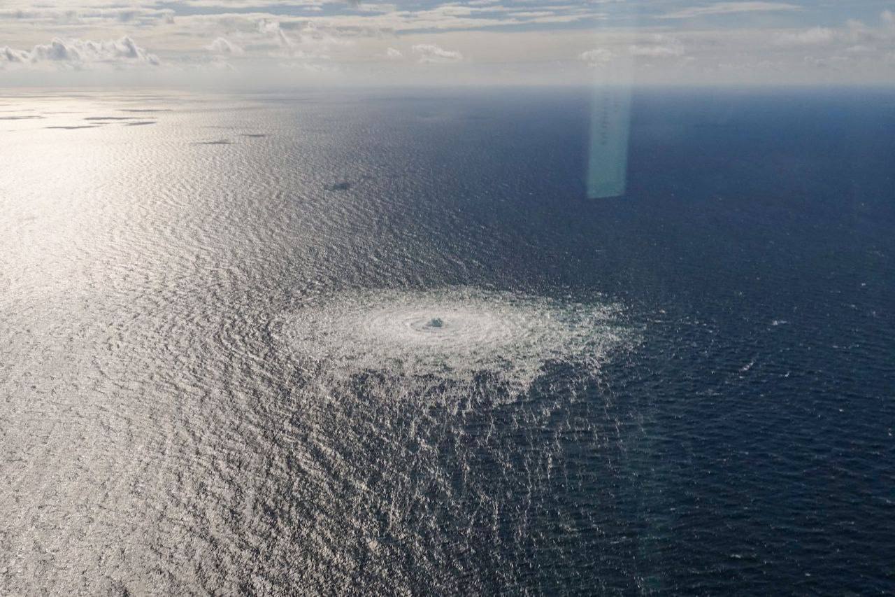 Seismologii suedezi raportează explozii puternice subacvatice în apropierea conductelor Nord Stream, în timp ce gazul rusesc continuă să se scurgă în Marea Baltică