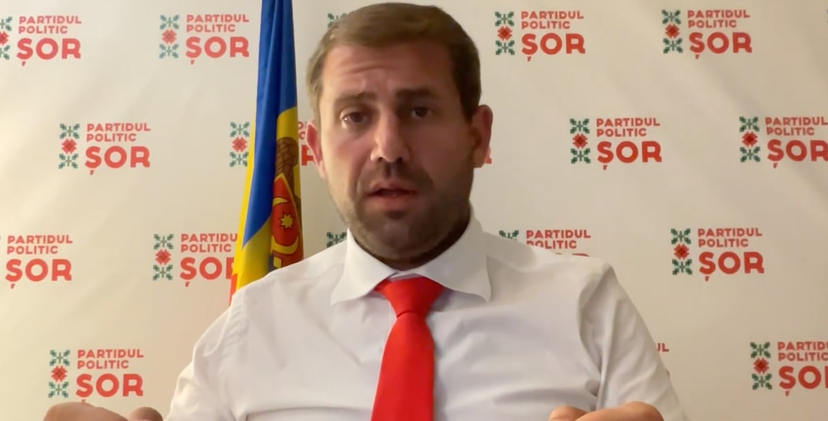 Socoteala lui Ilan Șor e diferită decât cea a procurorilor. Acesta acuză Procuratura că "i-a furat 5.5 mln de lei" (în loc de 3.5 mln cât a sechestrat ieri Procuratura), care "erau destinați pentru oamenii care luptă pentru un trai decent și un viitor mai bun"