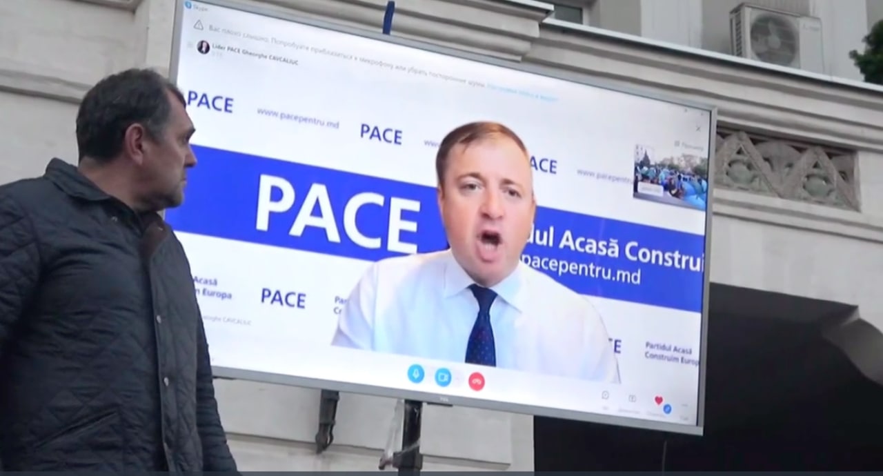 La manifestație s-a alăturat și curajosul Gheorghe Cavcaliuc. De la Londra