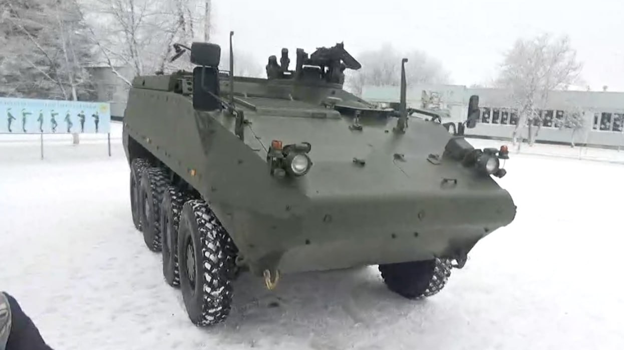 3 din cele 19 transportoare de tip „Piranha”, donate de Germania, au intrat de azi în folosința Armatei Naționale: „Pe această tehnică vor fi instalate mitraliere. Vrem să trecem de la echipamente sovietice la cele OCCIDENTALE, moderne”