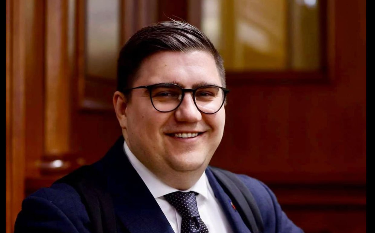 Șeful serviciului de presă de la ministerul de externe, Daniel Vodă, va fi purtătorul de cuvânt al premierului Dorin Recean: "Am acceptat propunerea domnului prim-ministru Dorin Recean să fiu detașat de la Ministerul Afacerilor Externe şi Integrării Europene la Guvernul Republicii Moldova în calitate de purtător de cuvânt"
