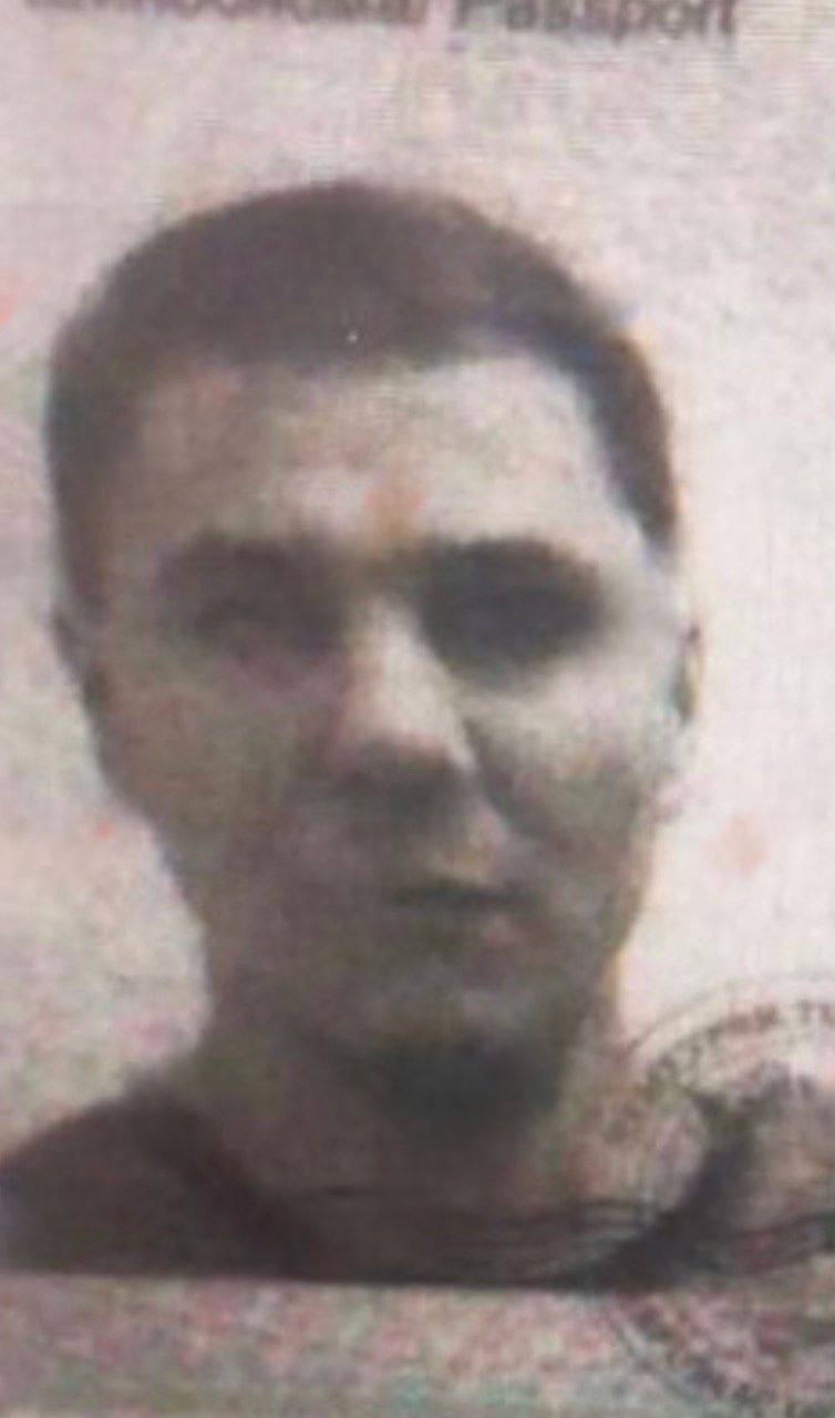 Autoritățile din Tadjikistan: Bărbatul care a împușcat mortal două persoane la Aeroportul Internațional Chișinău este Rustam Ashurov Karimovici, cetățean al Republicii Tadjikistan, născut pe 25 martie 1980, rezident al orașului Dușanbe, care, înainte de comiterea dublului omor la Chișinău, a făcut parte dintr-un „grup infracțional” care a răpit un prim-vicepreședinte al băncii „Orienbank” Tadjikistan