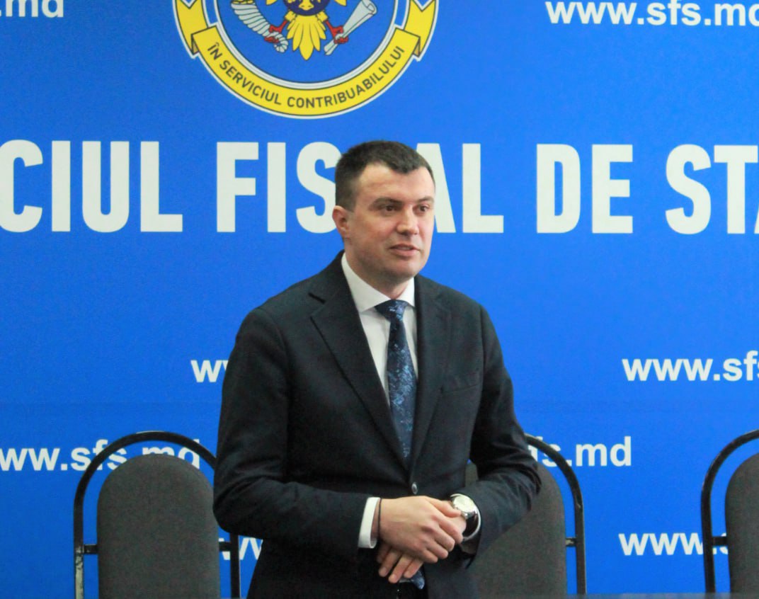 Ultimă oră! Prim-ministrul Dorin Recean a propus președintei Maia Sandu numirea lui Petru Rotaru (ex-șef FISC) în funcția de ministru al Finanțelor: "Petru Rotaru cunoaște bine sistemul finanțelor publice și a demonstrat un rezultat bun în activitatea sa în calitate de șef al Serviciului Fiscal de Stat", se spune în declarația lui Recean