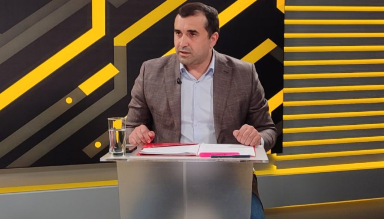 Acesta a acuzat guvernarea că îl filează, iar înregistrarea este trucată: