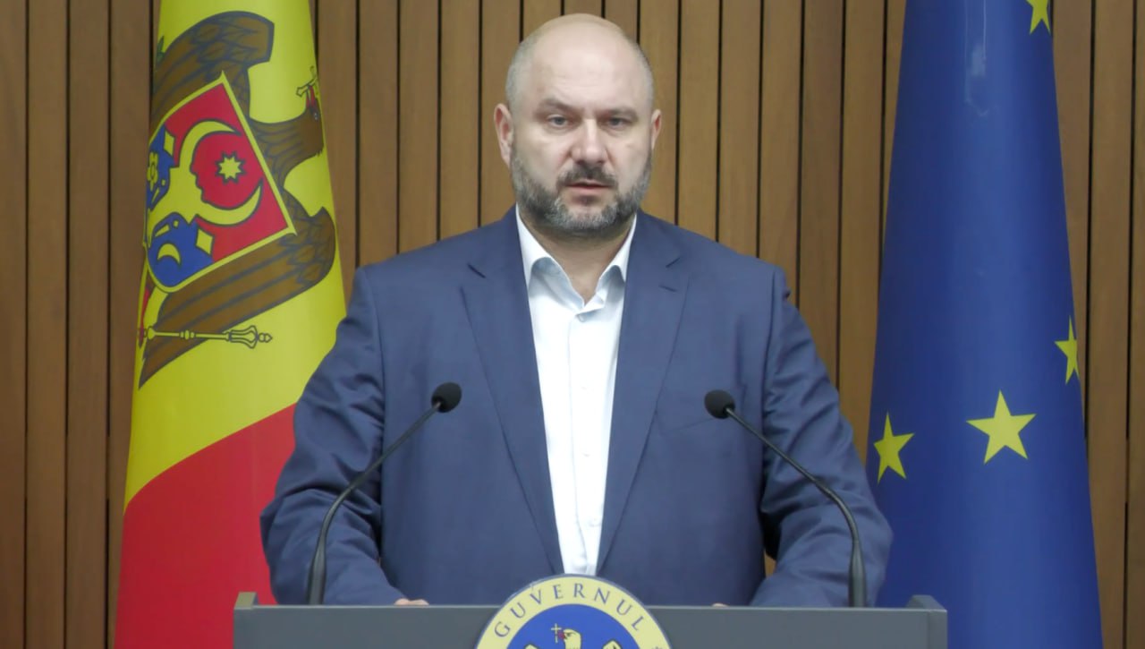 CONTEXT: Rușii livrează gratuit gaz de ani de zile în regiunea transnistreană. Cu acel gaz transnistrenii produc energie electrică, pe care o vând Moldovei la un tarif sub cel al pieței. Astfel, regiunea transnistreană se întreține economic, iar Moldova beneficiază de tarif mic la electricitate