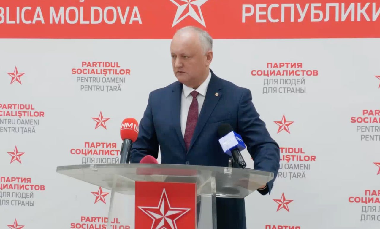 Igor Dodon s-a uitat la știrile din SUA și noile politici americane și a organizat azi o conferință de presă în care încearcă să urce pe val, făcând următoarele declarații: