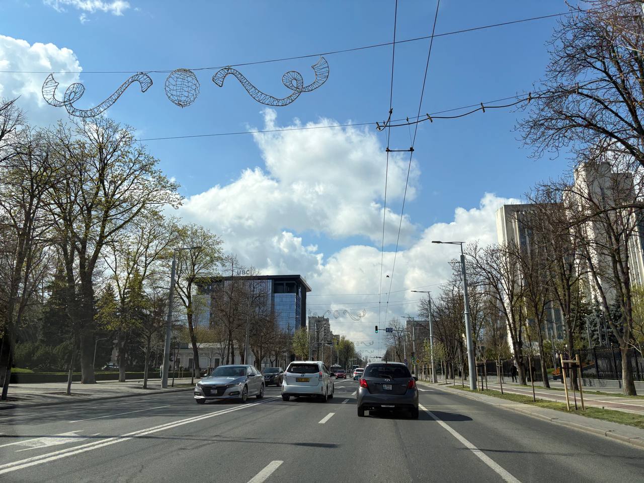După 30 min: Soare de primăvară în Capitală
