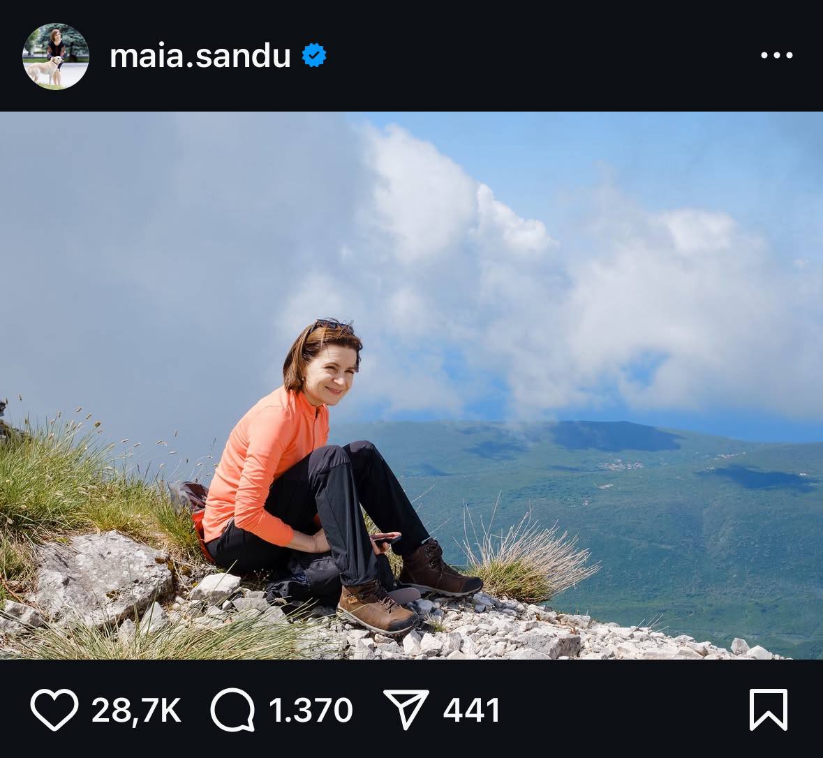 Președinta Maia Sandu și-a serbat ziua de naștere în weekend. Aceasta a împlinit 53 de ani pe 24 mai. Președinția nu a anunțat ce a făcut Sandu de ziua sa, însă șefa statului a postat o fotografie pe un vârf de munte, pe contul său de instagram, cel mai probabil la hiking în natură, o activitate despre care se știe că o preferă