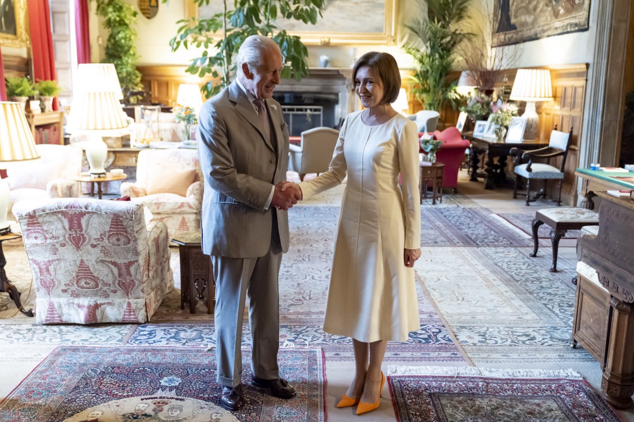 Vizită oficială în Marea Britanie: Maia Sandu s-a întâlnit cu premierul Keir Starmer și regele Charles al III-lea