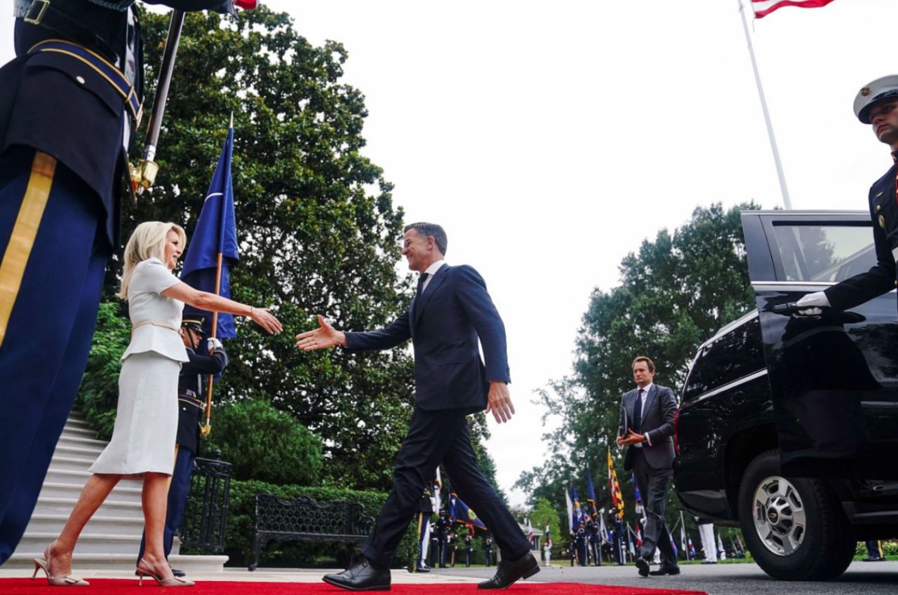 Șeful NATO și majoritatea liderilor europeni au ajuns la Casa Albă. Urmează să ajungă și Volodymyr Zelensky pentru una dintre cele mai importante întâlniri din ultimele decenii