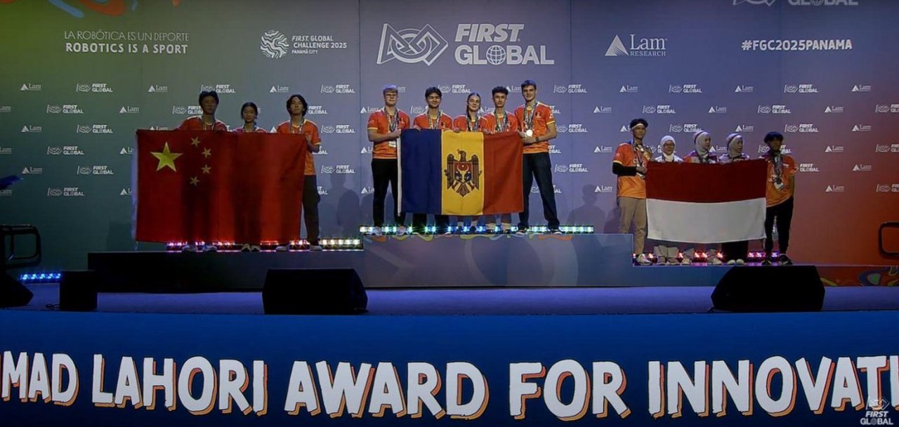 Medalia de aur a fost obținută la categoria Inovație în Inginerie. În anul curent, competiția s-a desfășurat în perioada 28 octombrie - 1 noiembrie în Panama City, Panama și a reunit echipe din peste 190 de țări. Olimpiada este organizată pentru elevii de 15-18 ani