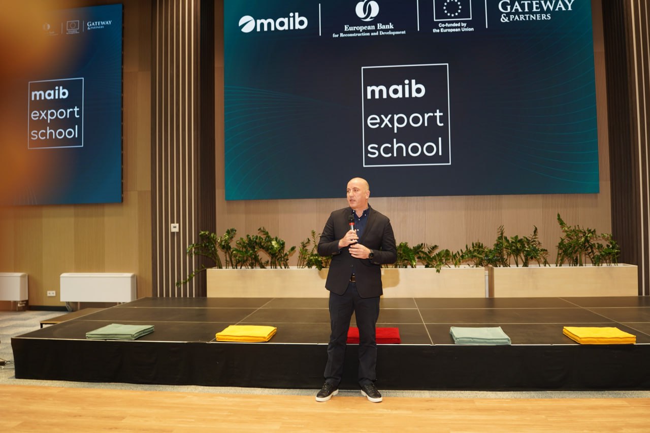 Vrei să faci export, dar nu știi de unde să începi? Avem soluția pentru tine: maib export school