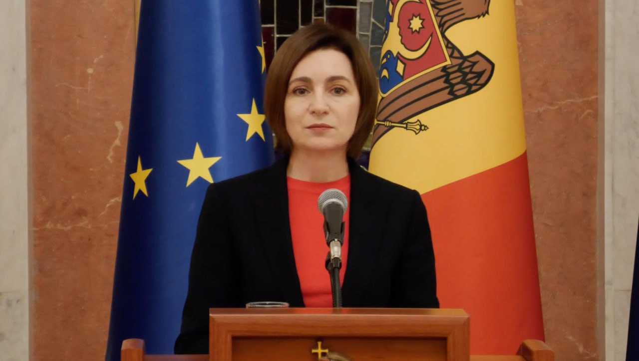 Maia Sandu, declarații după Consiliul Național de Securitate: Președinta Republicii Moldova, Maia Sandu, a anunțat astăzi aprobarea Planului de consolidare a rezilienței democratice pentru perioada 2026 - 2027, în urma ședinței Consiliului Suprem de Securitate (CSS). Moldova se va concetra pe securizarea spațiului informațional, securitate cibernetică și combaterea finanțării ilicite a campaniilor electorale. Autoritățile trebuie să se pregătească de acum pentru viitoarele campanii electorale