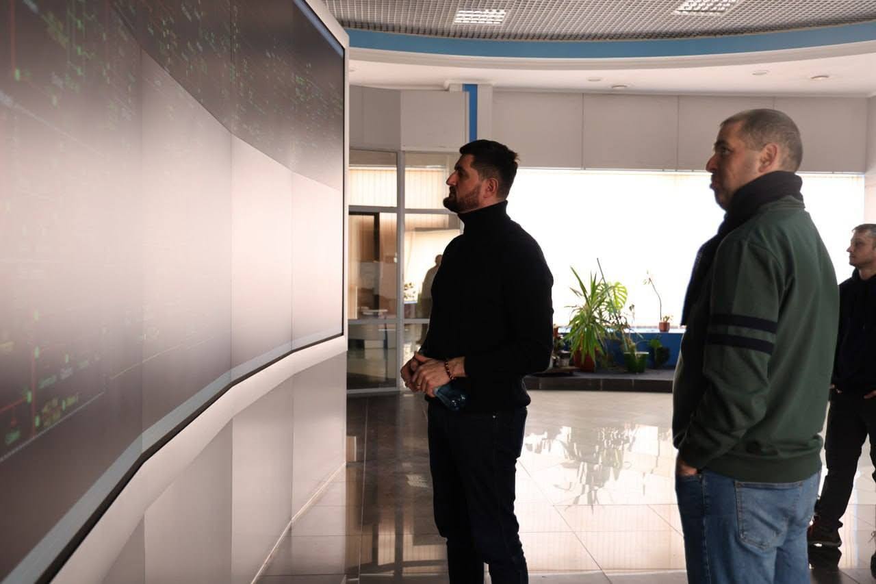 Ministerul Energiei: Sistemul electroenergetic național din Moldova funcționează stabil și este monitorizat permanent de echipele Moldelectrica. Se continuă lucrările la restabilirea unei linii de 400kV afectată de condițiile meteo extreme, chiciură și vânt puternic
