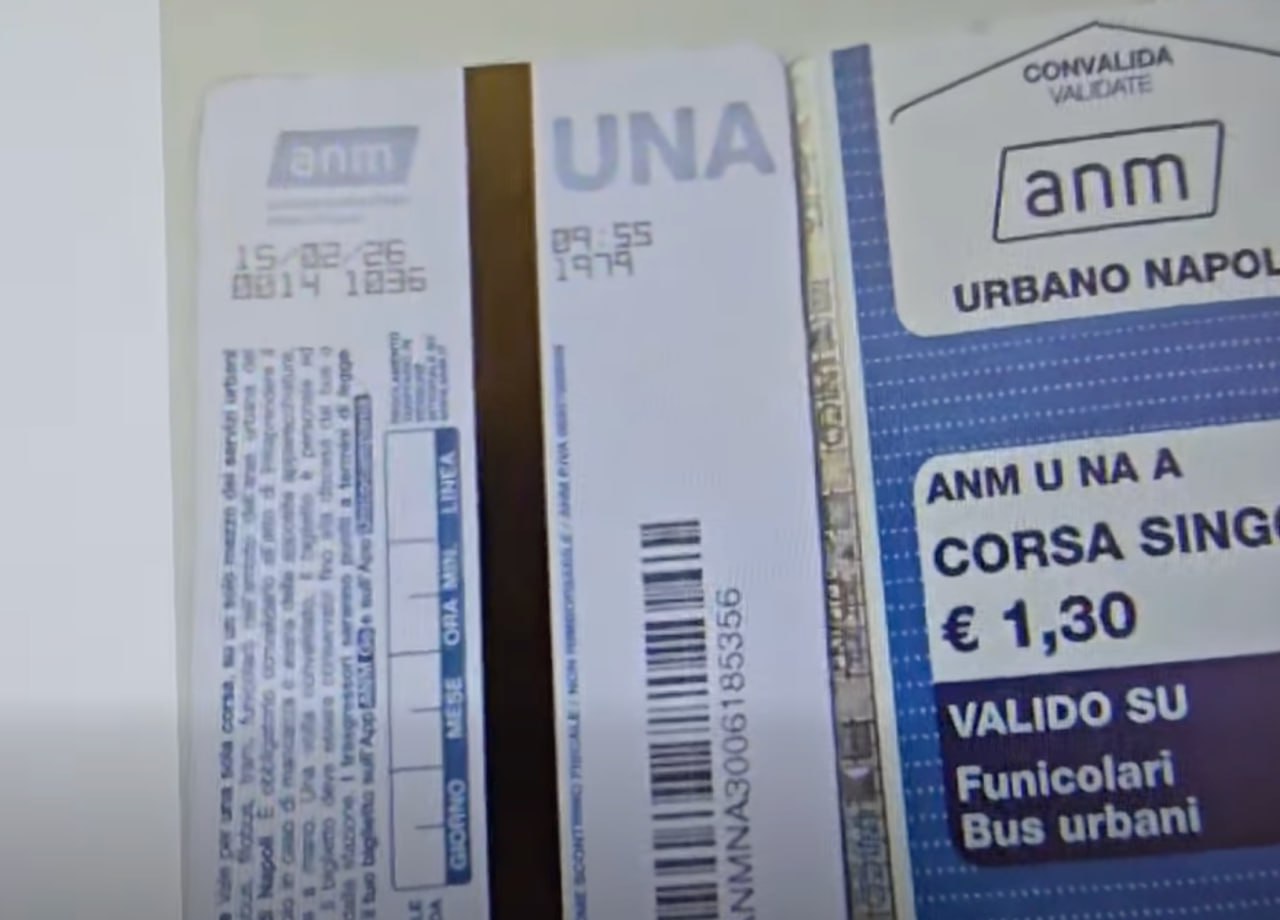Costiuc spune că știrea despre el, despre cum ar fi fost prins fără bilet în Italia, refuzând să plătească, a fost lansată pentru a acoperi situația referitor la consumul droguri și grațierea lui Nicolae Șerpeli, care participa la planificarea de asasinate în Ucraina
