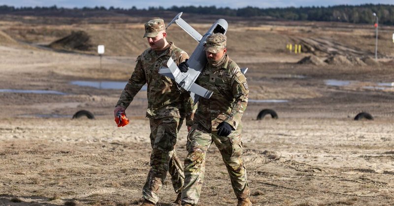 Armata SUA a trimis în Orientul Mijlociu 10.000 de drone interceptoare dezvoltate în Ucraina  pentru a respinge atacurile iraniene, fără a consuma sisteme de apărare costisitoare. Decizia a fost confirmată de secretarul armatei americane Dan Driscoll