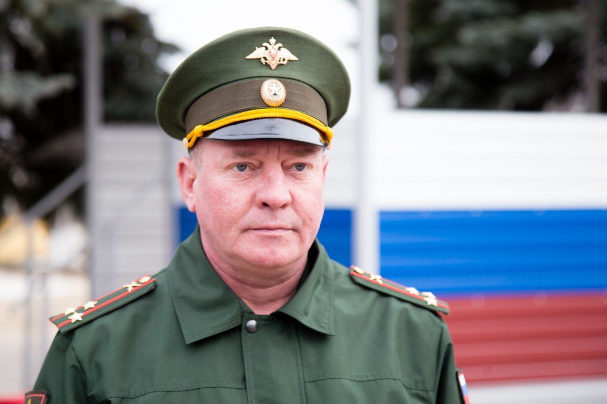 Autoritățile moldovene îi strâng ușor cu ușa pe separatiști. TVR scrie că reprezentanții comandamentului trupelor ruse staționate ilegale pe teritoriul țării, Grupului Operativ al Trupelor Ruse din regiunea transnistreană, au fost declarate interzise pe teritoriul național de autoritățile moldovene. Printre cei declarați indezirabili se numără comandantul GOTR Dmitri Zelenkov și adjuncții săi Dmitri Opalev, Serghei Mașenko și Serghei Șirșov