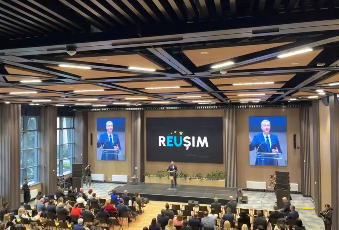 Programul guvernamental „Reușim" a fost anunțat la Reinvent Moldova 2.0 de ministrul Economiei, Eugen Osmochescu. Detaliile vor fi comunicate la conferințele de presă viitoare