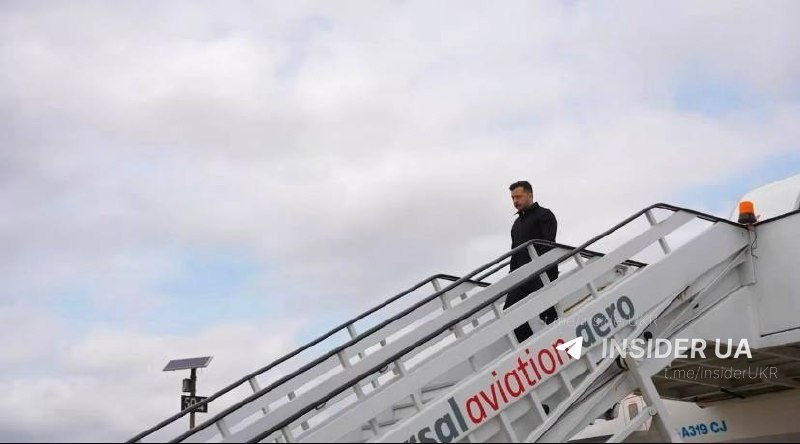 Volodimir Zelenski și-a schimbat traseul călătoriilor în străinătate, evitând să mai treacă prin Polonia. Avionul prezidențial ucrainean a ajuns astăzi dimineața din Rzeszow la Chișinău, după care șeful statului s-a îndreptat spre Londra