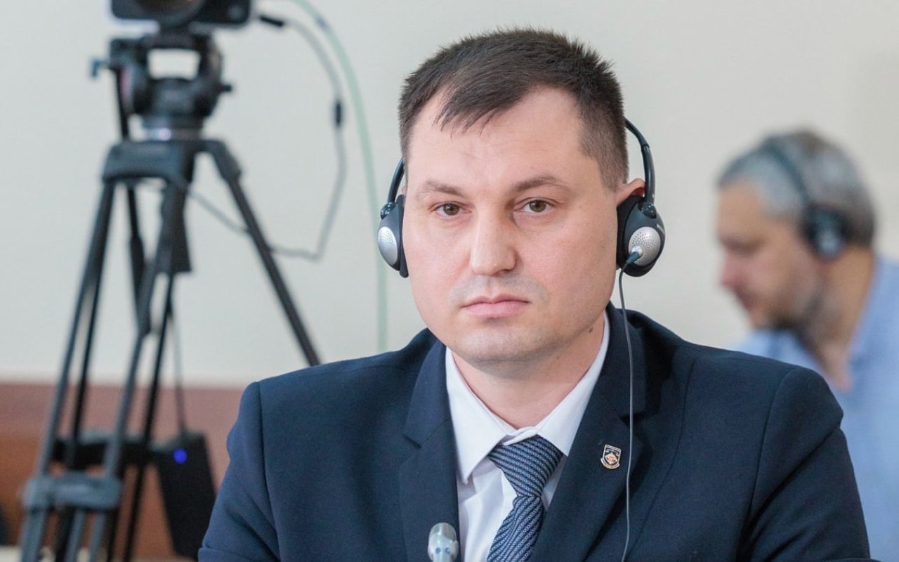 "S-a stricat evaluarea procurorilor". După ce a primit doi de NU de la Comisia vetting, cu 6 voturi contra și 4 pro, Consiliul Superior al Procurorilor a constatat promovarea evaluării externe de către Plevan, deși Comisia Vetting a identificat suspiciuni privind integritatea sa