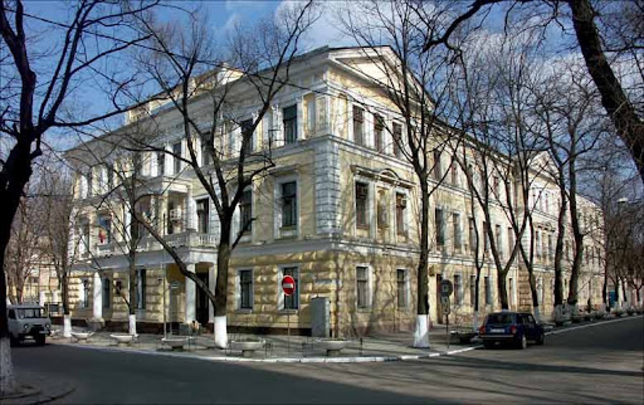 ‍⚖️ Sediul Căilor Ferate transmis în gestiune Consiliului Superior al Magistraturii (CSM). Este vorba de clădirea istorică situată în centrul Chișinăului, pe strada Vlaicu Pârcălab, lângă Primăria Capitalei. Decizia a fost aprobată azi la ședința Guvernului Munteanu