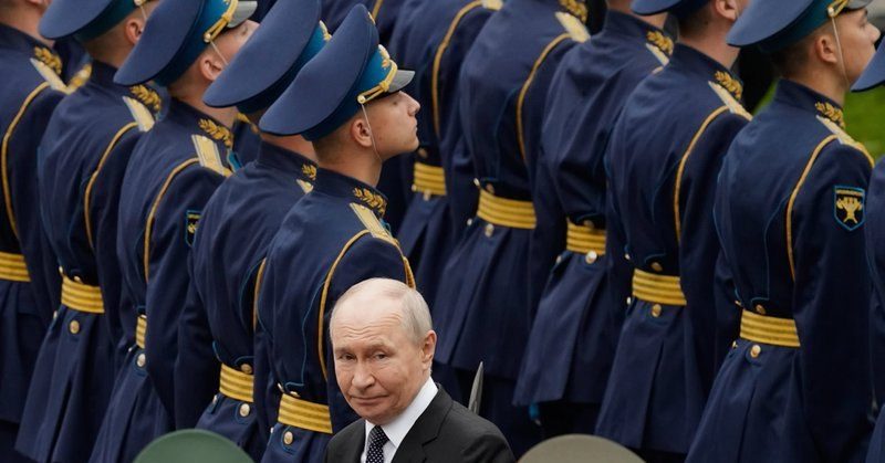 Sistemul lui Putin se află în stare de implozie lentă, conform unei analize publicate de Financial Times