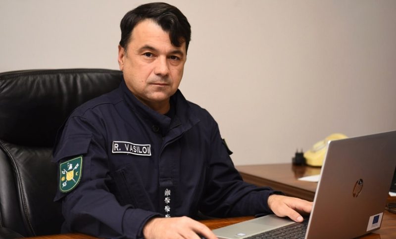 Dosarul atacului soldat cu morți de la Aeroport din 2023: Procurorii au schimbat încadrarea juridică pentru Rosian Vasiloi în dosar: Este cercetat pentru ucidere din imprudență, după ce inițial era vorba de abuz de serviciu. Pedeapsa poate crește de la 2 ani la 2-6 ani de închisoare. El se declară nevinovat