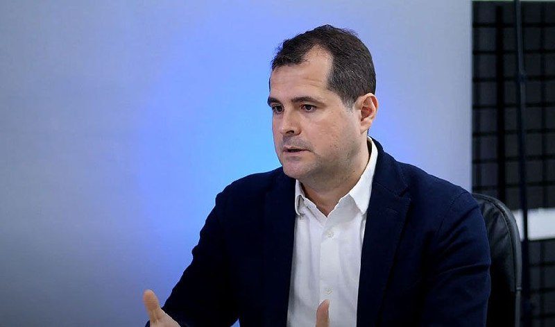 Antreprenorul Vasile Tofan, anterior vehiculat pentru funcția de premier, propune 12 reforme pentru Moldova, după: restructurarea sectorului public, privatizări, reforma fiscală, moratoriu pe controale, majorarea tarifului la apă și revizuirea Codului muncii, paralel cu accelerarea integrării europene