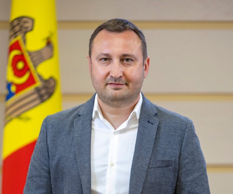 Dragilor, am o noutate: Am acceptat să merg în echipa premierului Vasile Tofan în calitate de purtător de cuvânt al Guvernului