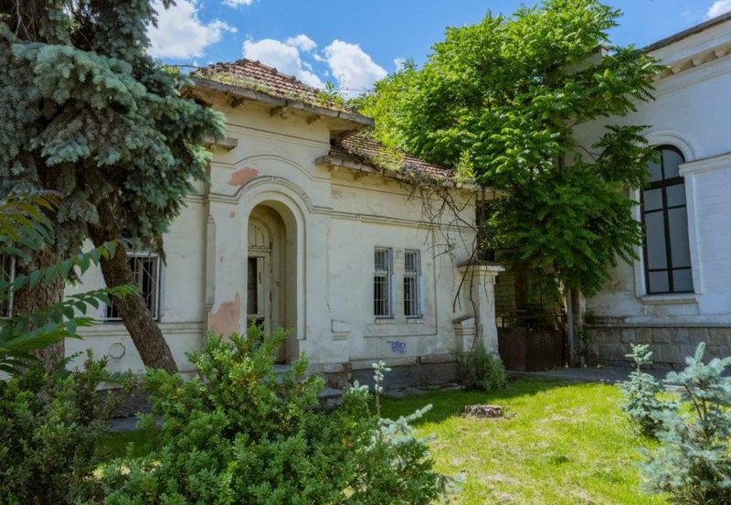 Municipalitatea anunță că au început lucrările de reconstrucție a Centrului de Cultură „Eugen Doga” din capitală