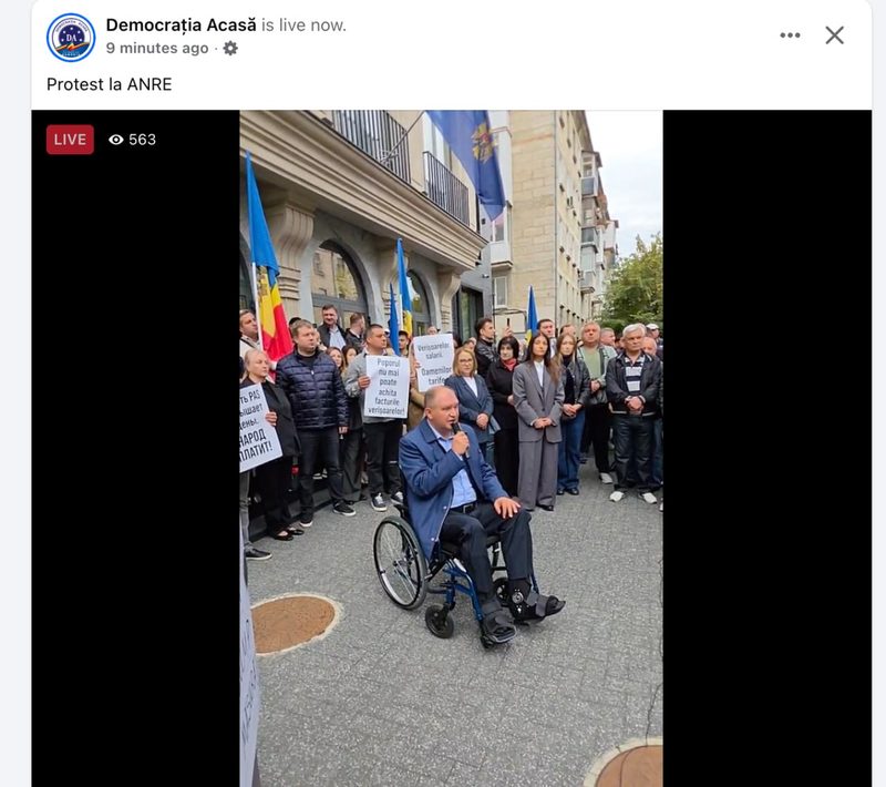 Dodon, Costiuc și Ceban protestează la ANRE împotriva creșterii de tarife la gaz